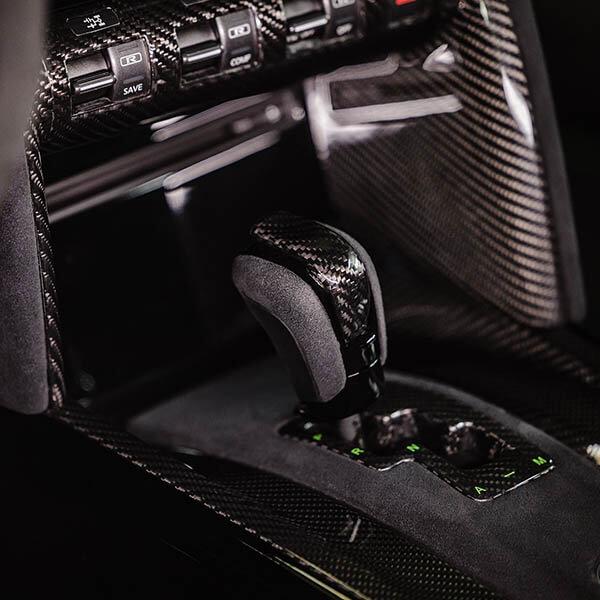 Nissan GTR R35 - Карбонов интериор Магазин Carbon Touch